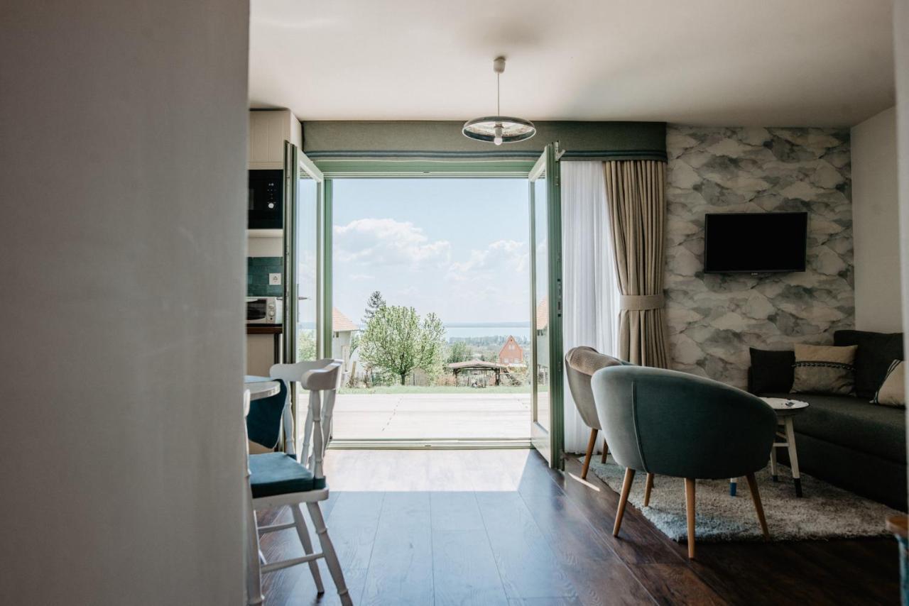 Cukormadar Vendeghaz Lovas Villa Exterior photo